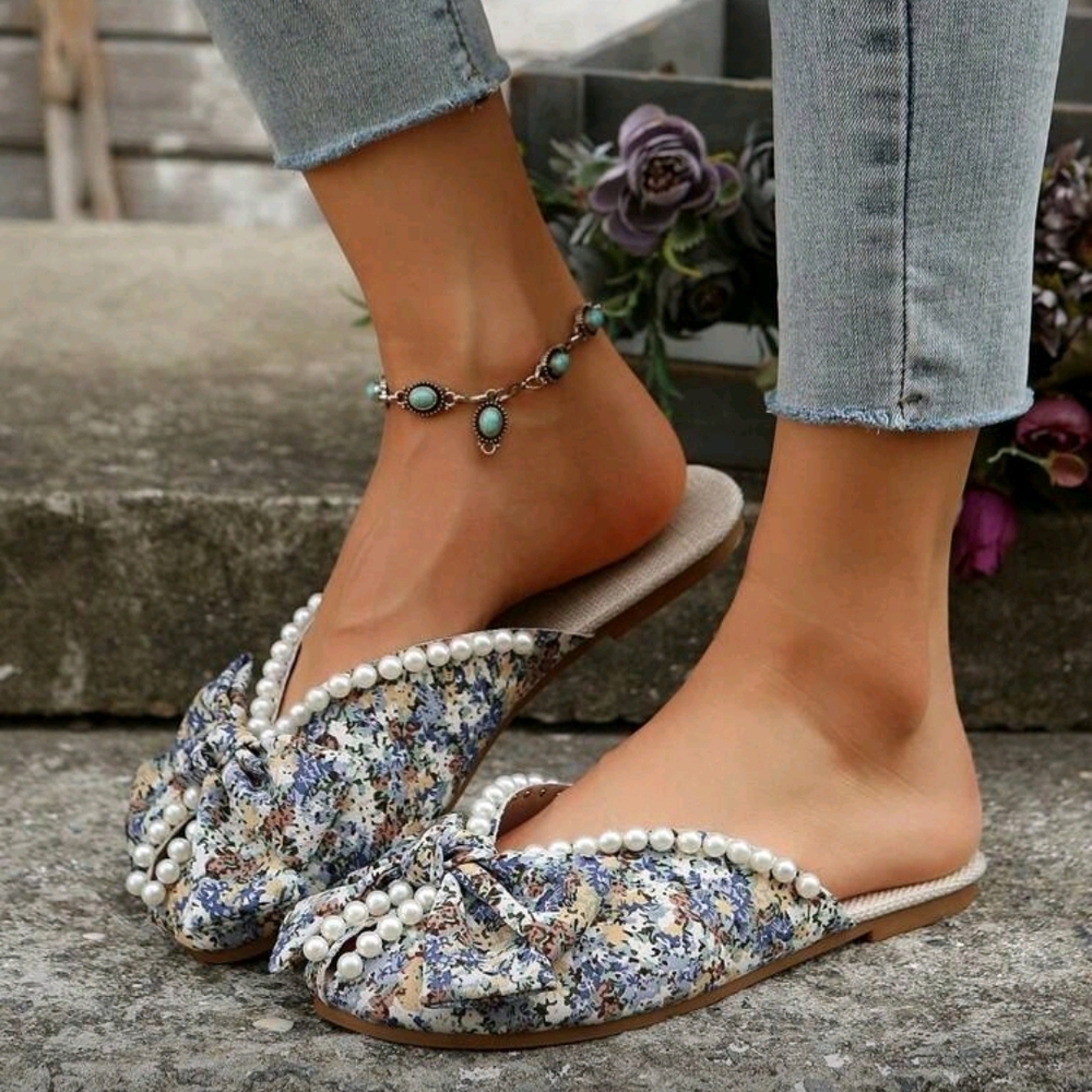Floral Pearl-Embellished Women's Mules